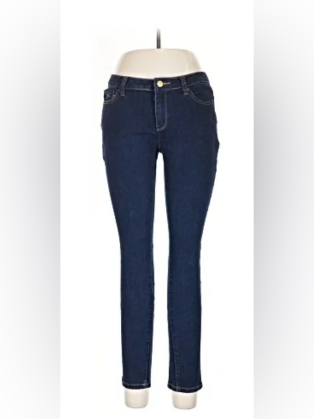 VCG-Michael Kors- 10
Classic blue Mom jeans straight leg cut, high waist